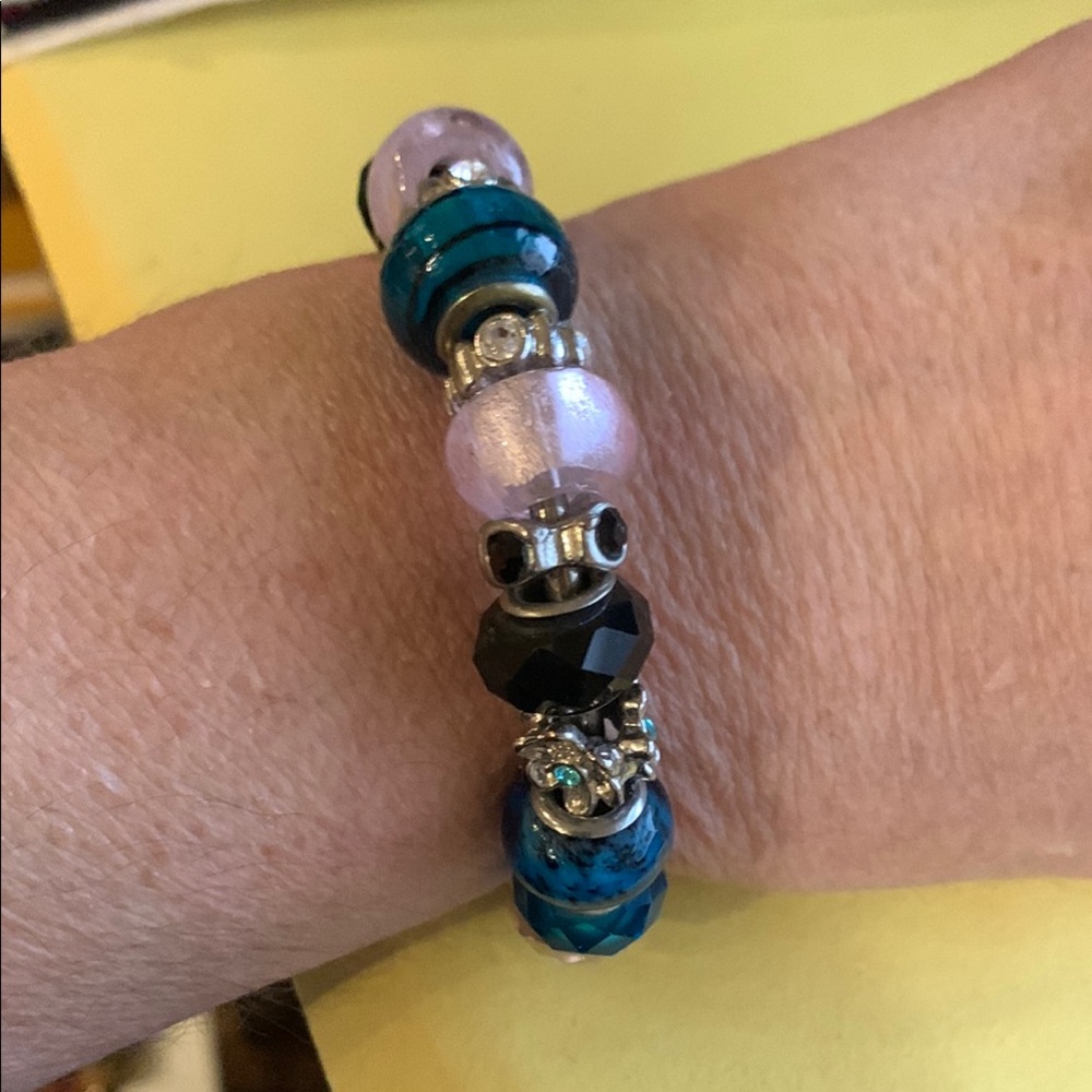 Elegant Beaded Bracelet with Pink and Blue Accents